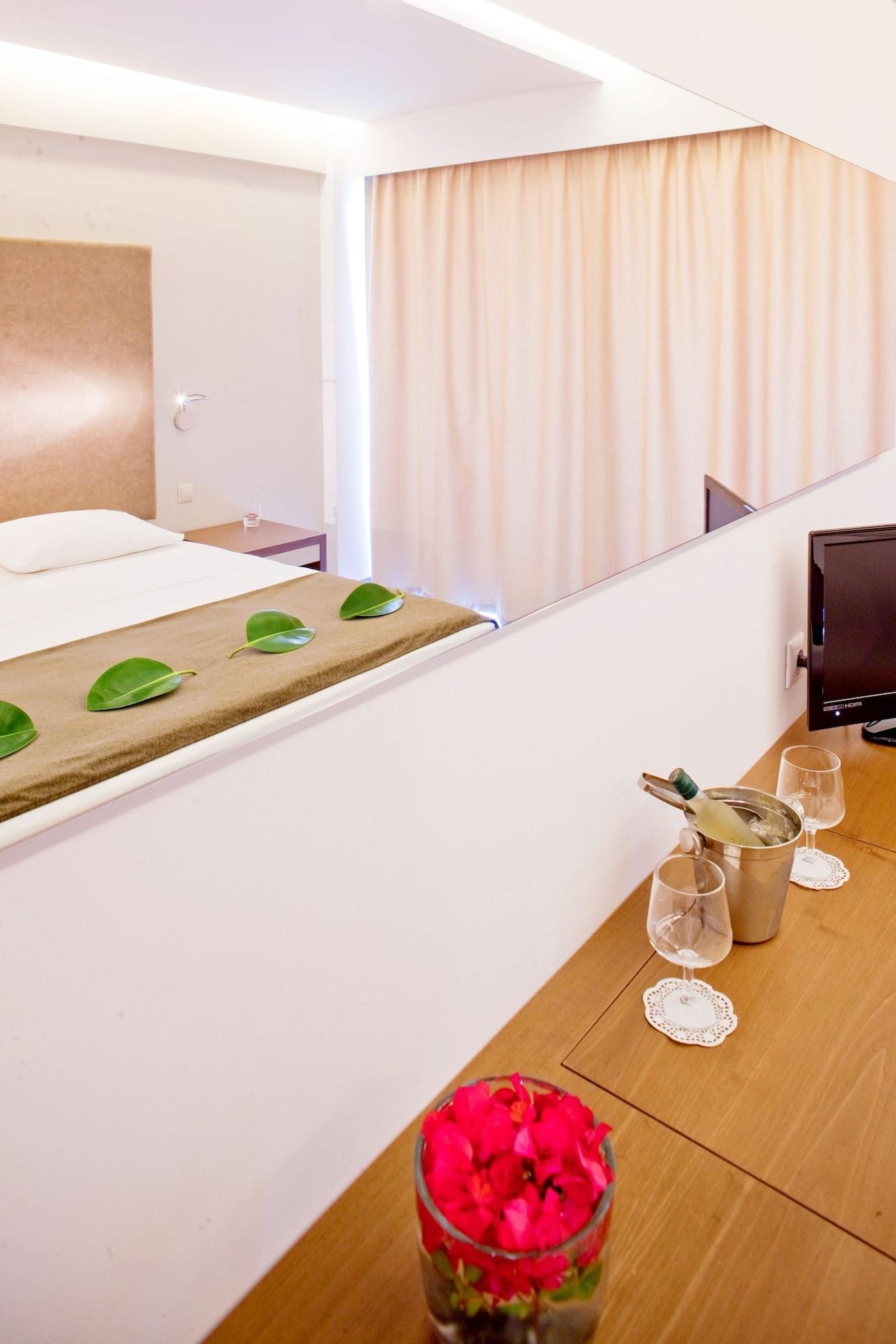 Oktober Downtown Boutique Hotel Rhodes City Luaran gambar